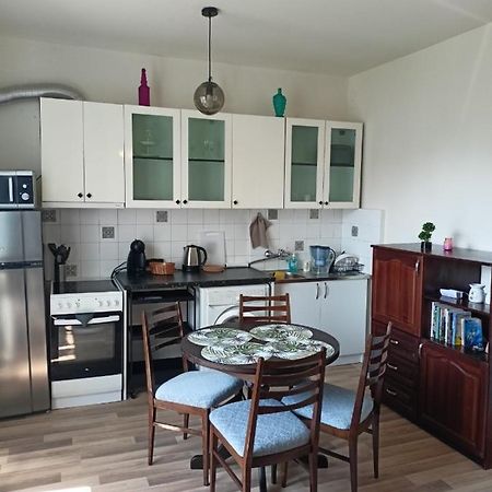 Apartament Welcome To Daisy Sunny Place! Warna Zewnętrze zdjęcie