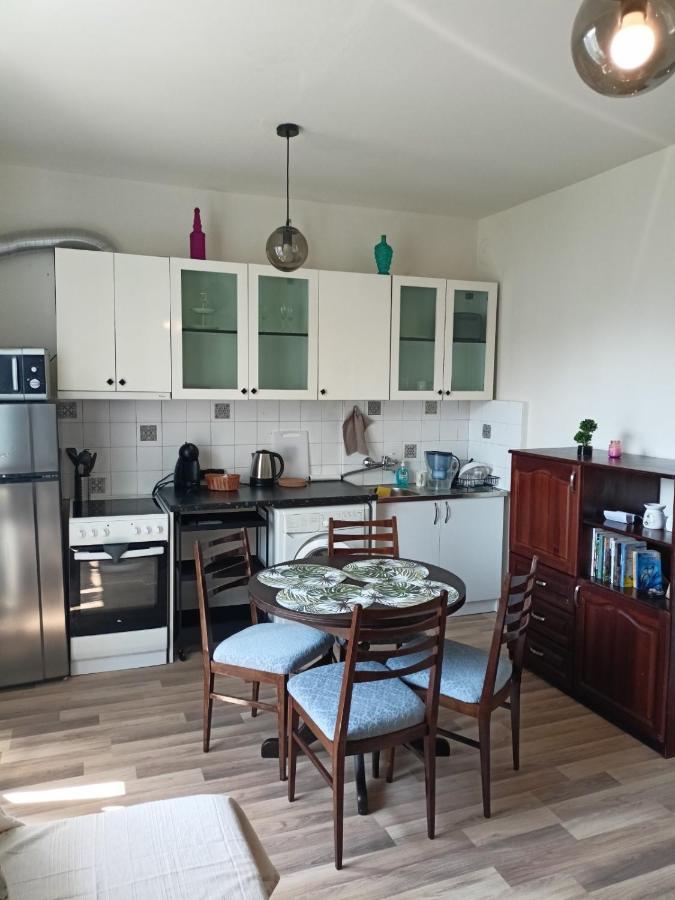 Apartament Welcome To Daisy Sunny Place! Warna Zewnętrze zdjęcie